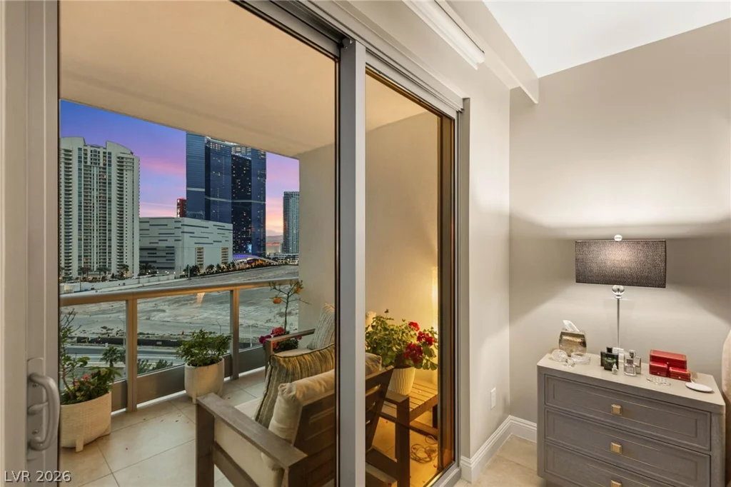 222 Karen, Las Vegas, NV 89109