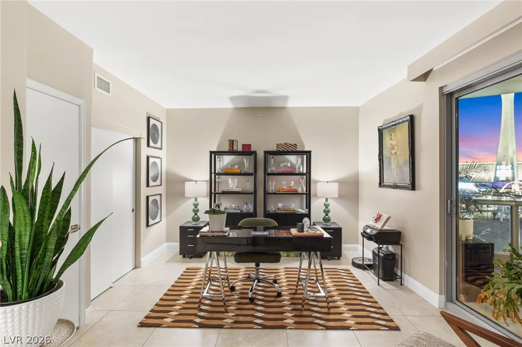 222 Karen, Las Vegas, NV 89109
