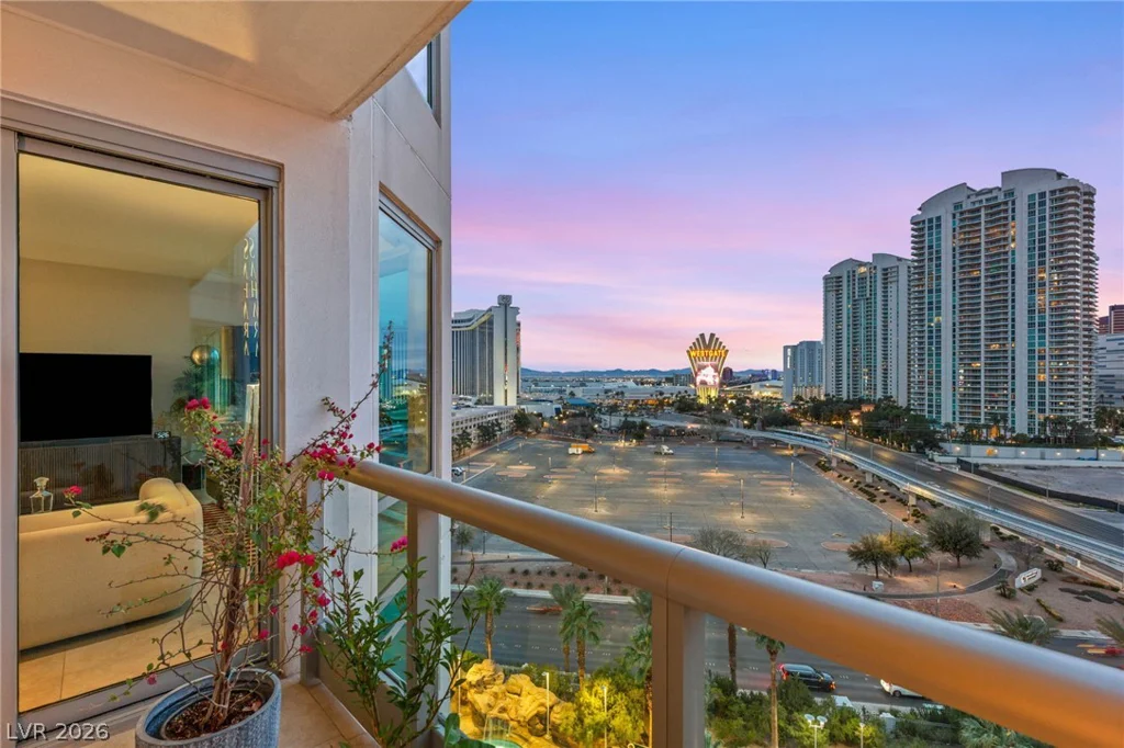 222 Karen, Las Vegas, NV 89109