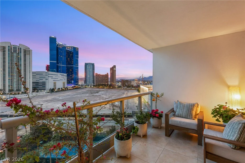 222 Karen, Las Vegas, NV 89109