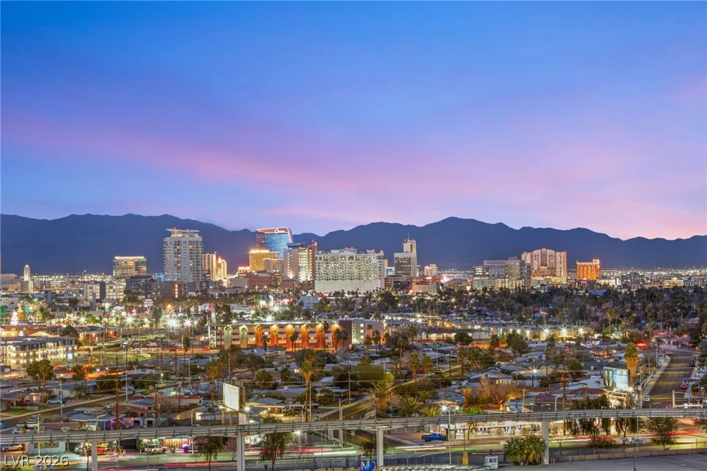 222 Karen, Las Vegas, NV 89109