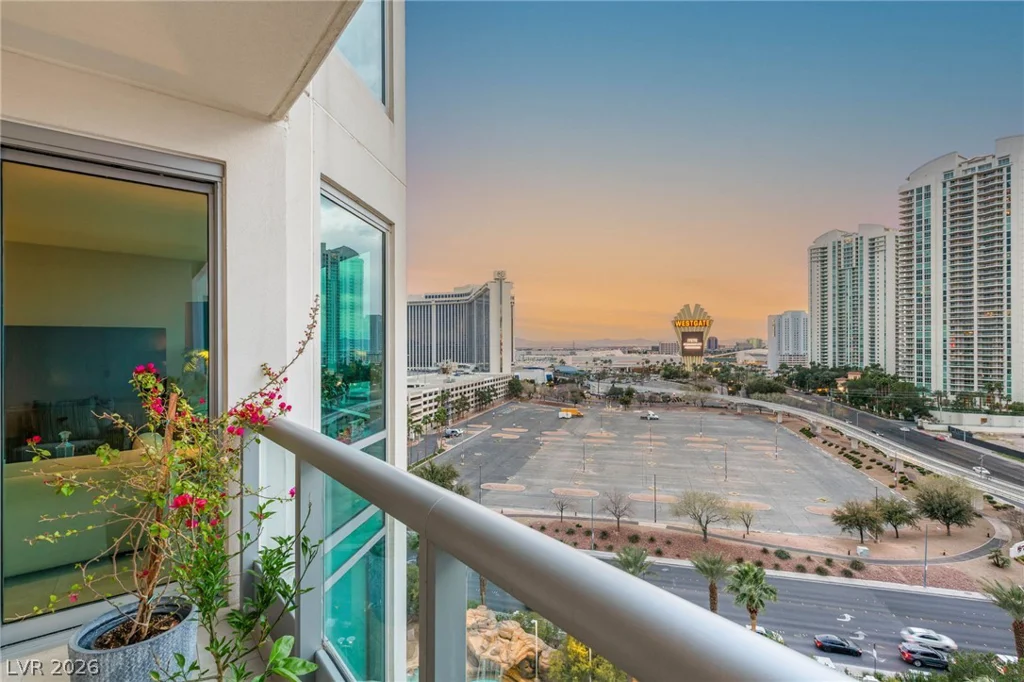 222 Karen, Las Vegas, NV 89109