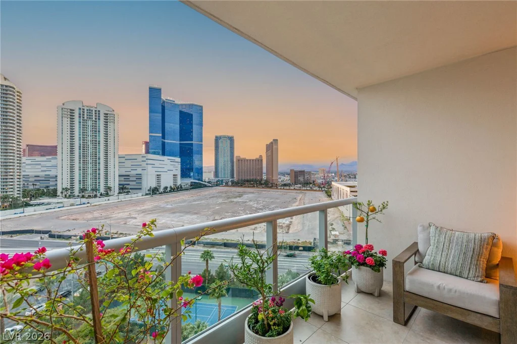 222 Karen, Las Vegas, NV 89109