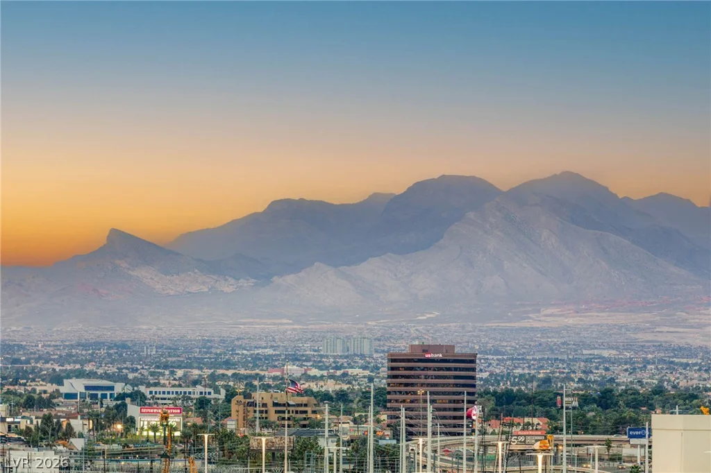 222 Karen, Las Vegas, NV 89109