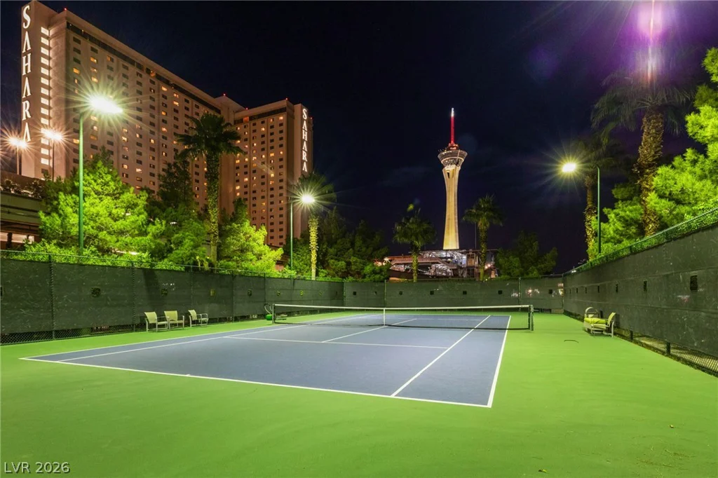 222 Karen, Las Vegas, NV 89109