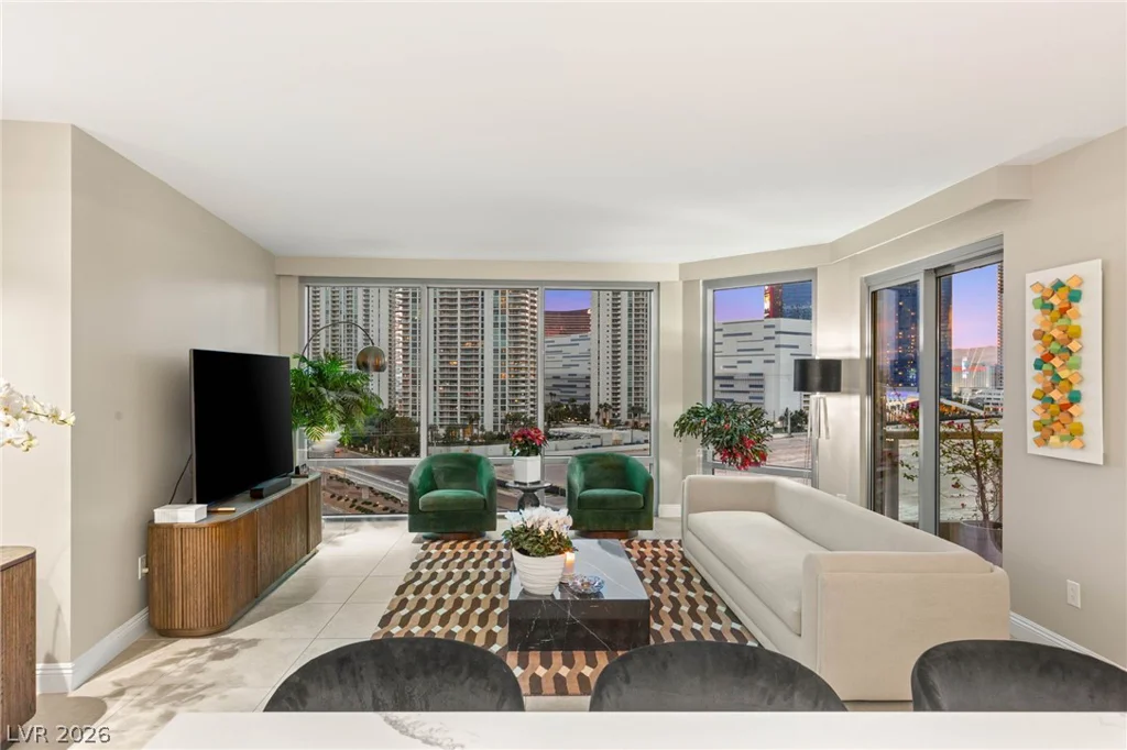 222 Karen, Las Vegas, NV 89109