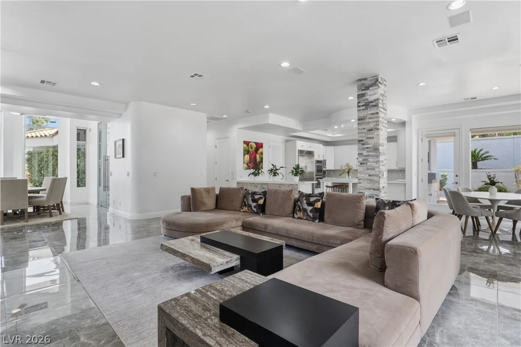 8632 Canyon View, Las Vegas, NV 89117