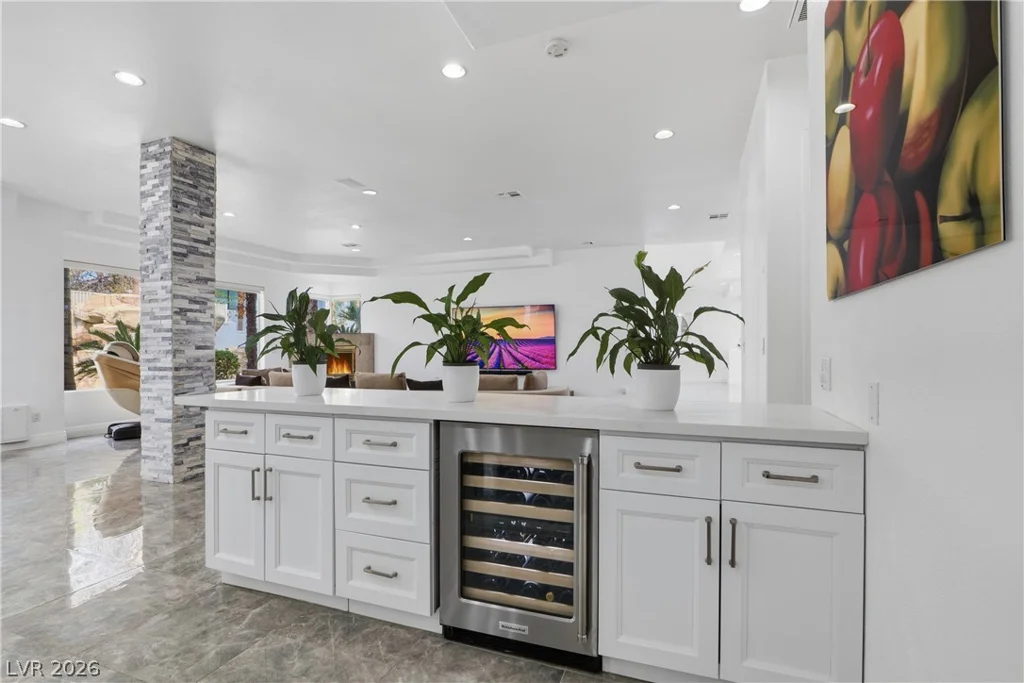 8632 Canyon View, Las Vegas, NV 89117