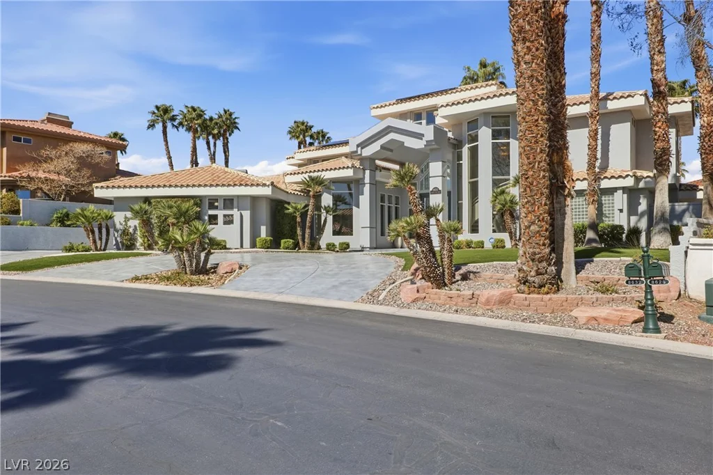 8632 Canyon View, Las Vegas, NV 89117