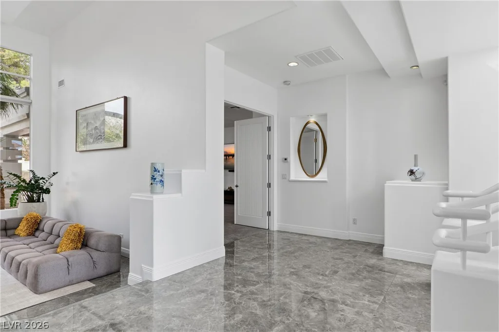 8632 Canyon View, Las Vegas, NV 89117