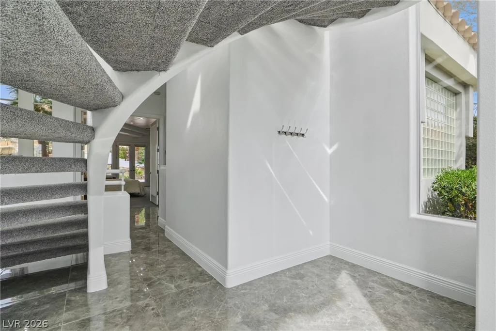 8632 Canyon View, Las Vegas, NV 89117