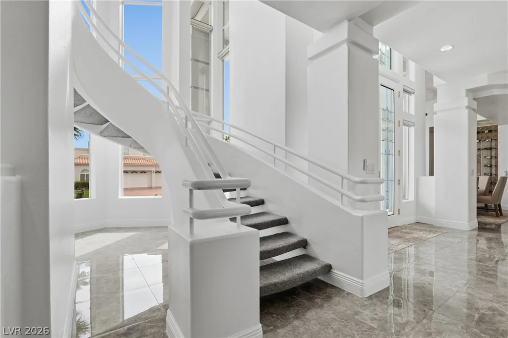 8632 Canyon View, Las Vegas, NV 89117