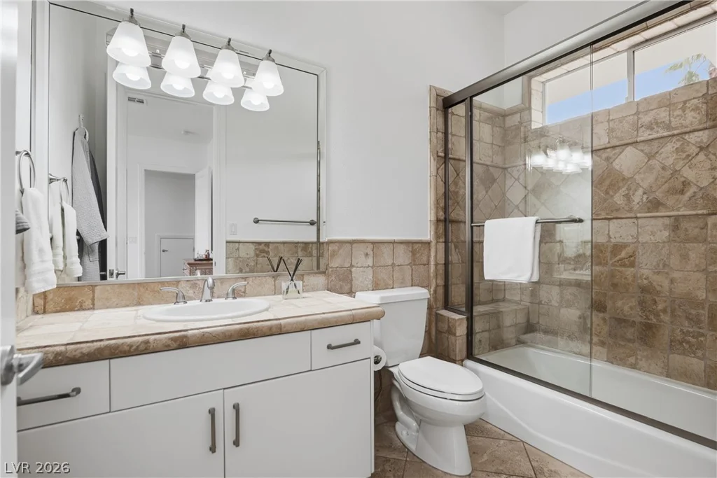 8632 Canyon View, Las Vegas, NV 89117