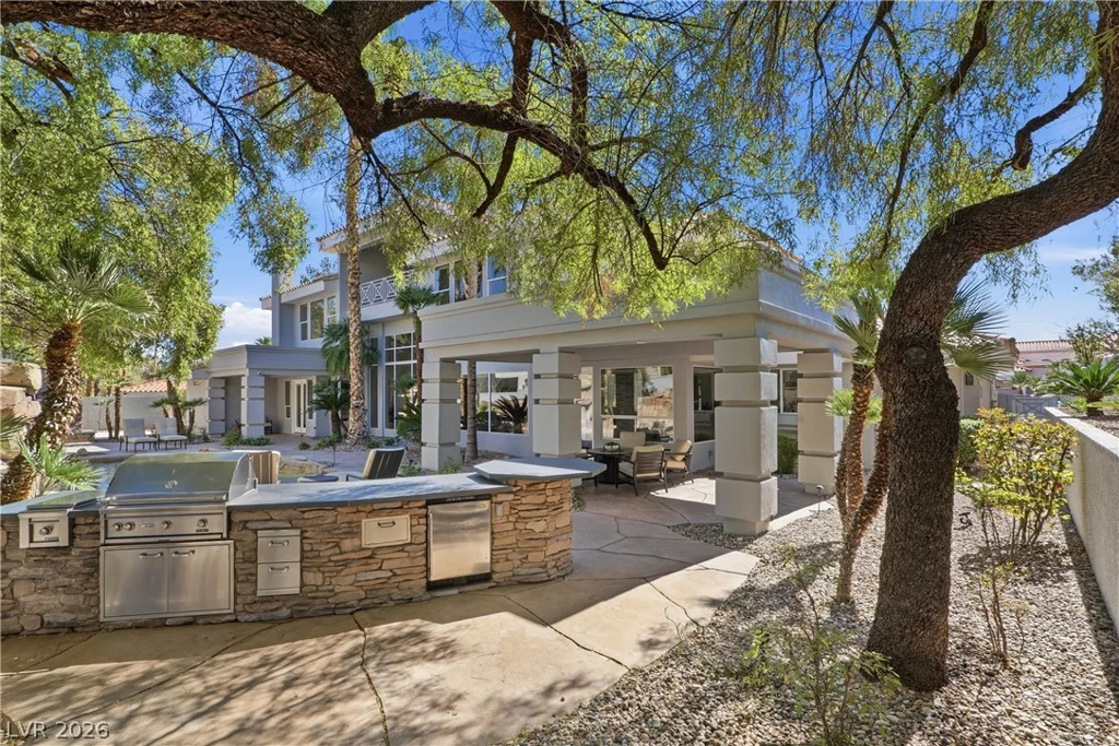 8632 Canyon View, Las Vegas, NV 89117