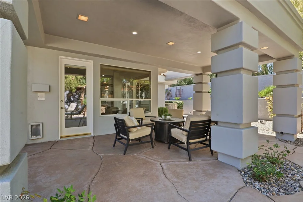 8632 Canyon View, Las Vegas, NV 89117