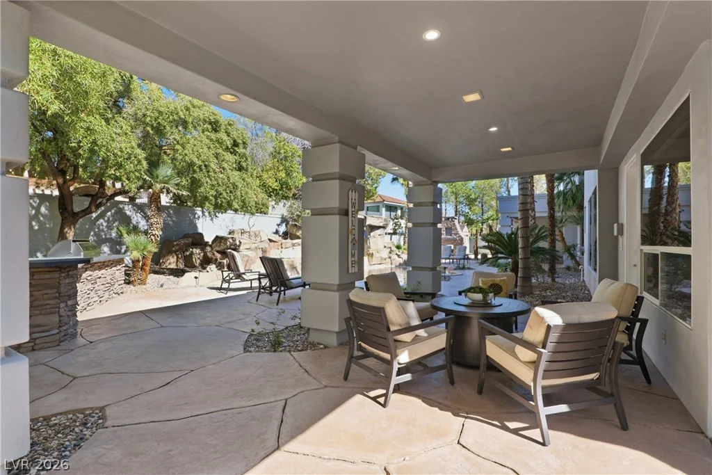 8632 Canyon View, Las Vegas, NV 89117