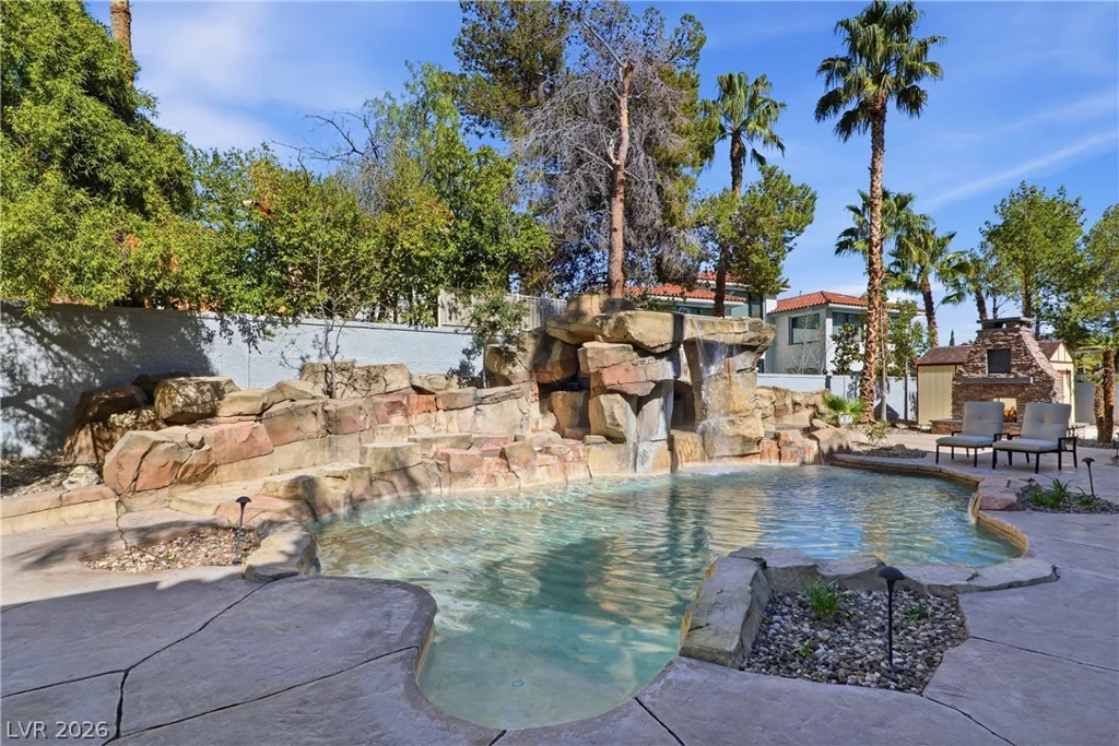 8632 Canyon View, Las Vegas, NV 89117