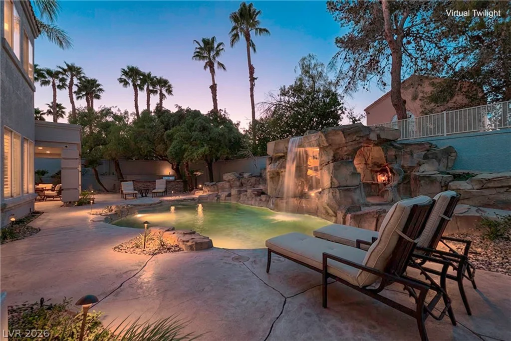 8632 Canyon View, Las Vegas, NV 89117