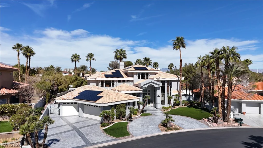 8632 Canyon View, Las Vegas, NV 89117