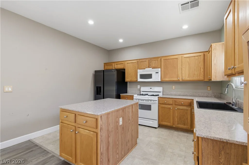 7383 Lionheart, Las Vegas, NV 89123