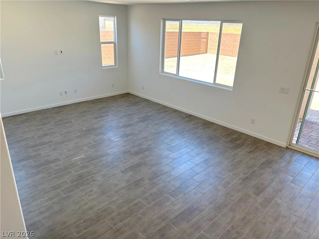5712 Badlands, Pahrump, NV 89061