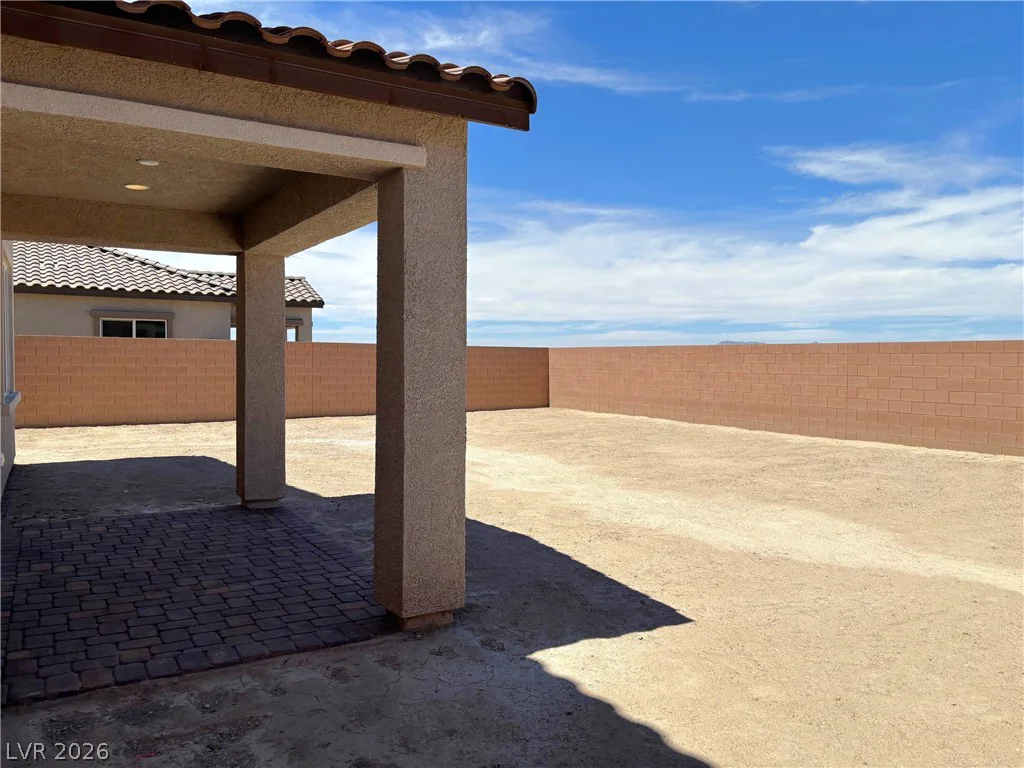 5712 Badlands, Pahrump, NV 89061