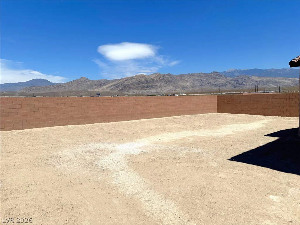 5712 Badlands, Pahrump, NV 89061