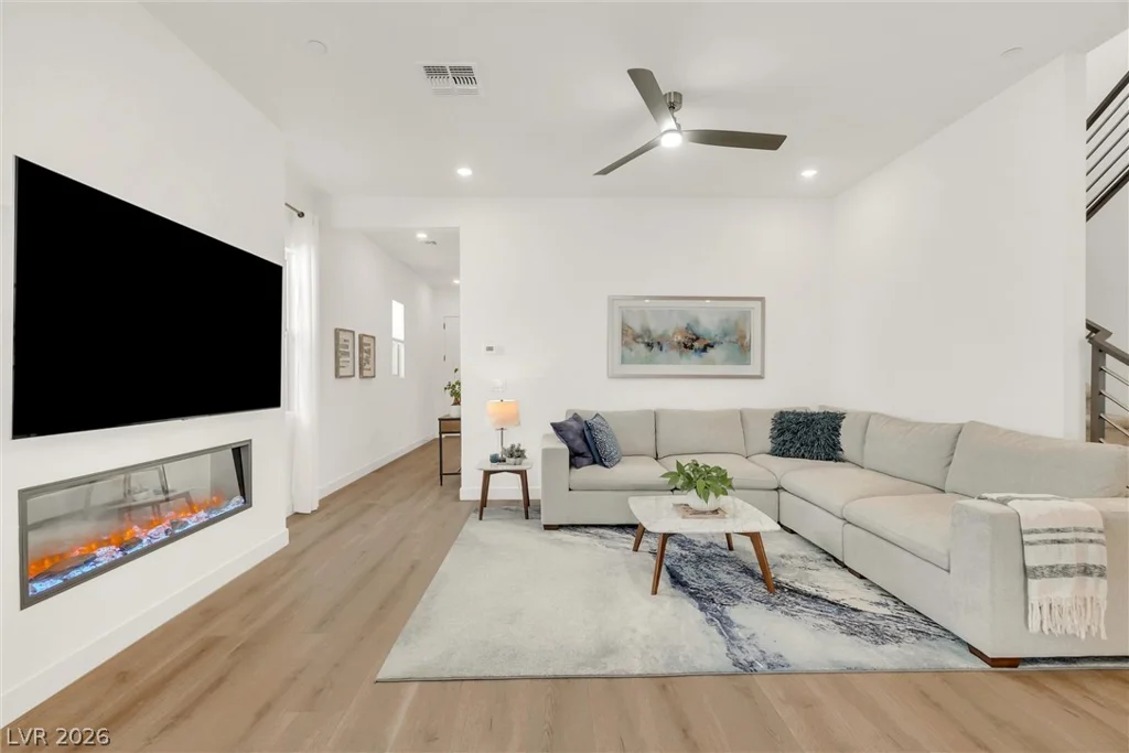 1563 Crested Eagle, Las Vegas, NV 89138