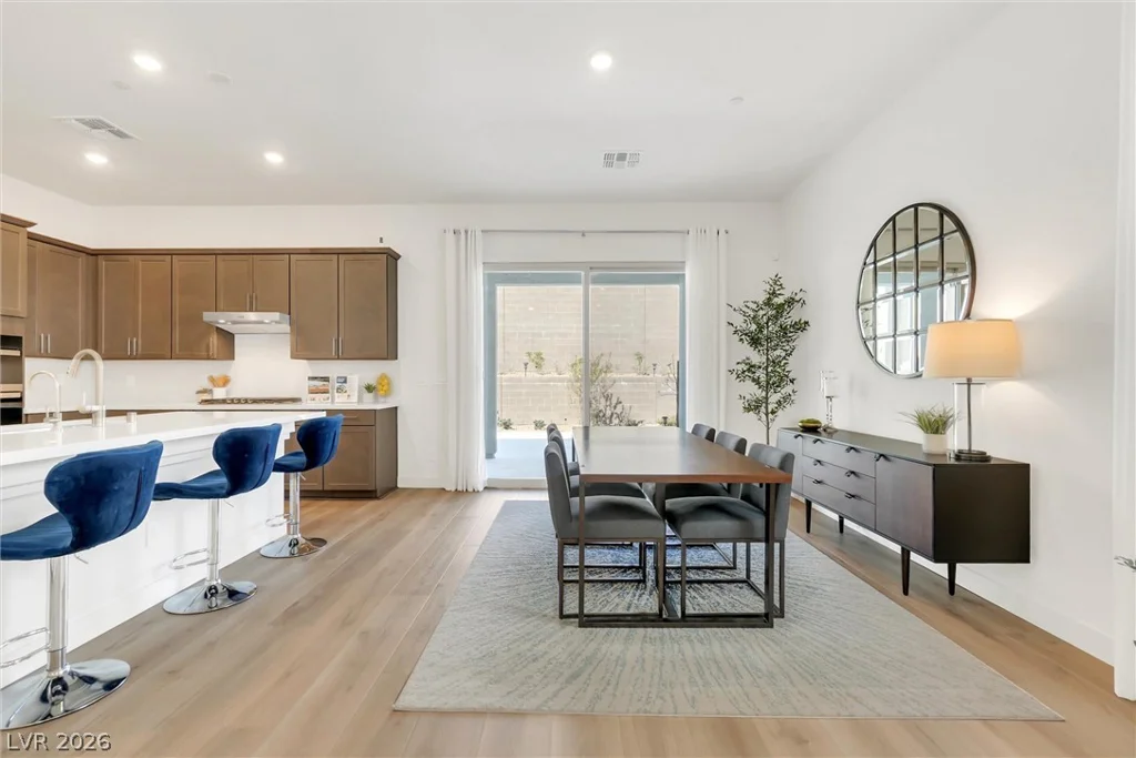 1563 Crested Eagle, Las Vegas, NV 89138