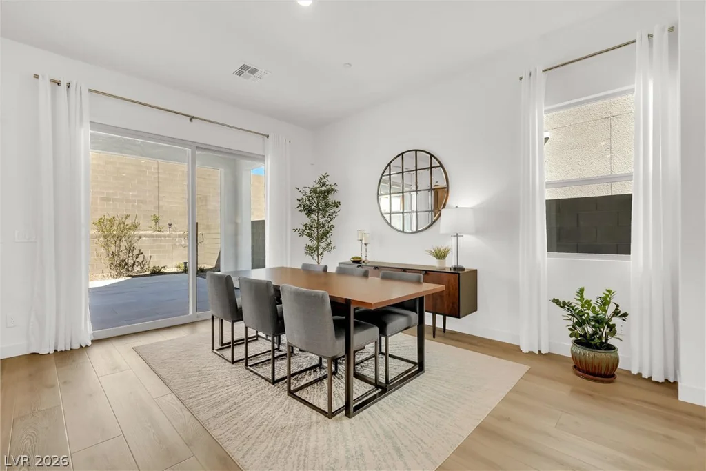 1563 Crested Eagle, Las Vegas, NV 89138