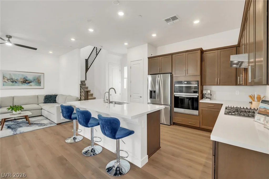 1563 Crested Eagle, Las Vegas, NV 89138