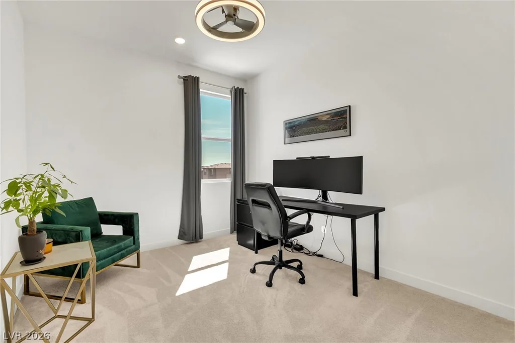 1563 Crested Eagle, Las Vegas, NV 89138