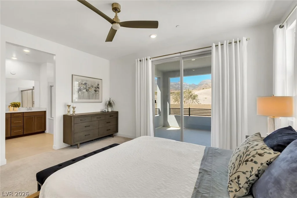 1563 Crested Eagle, Las Vegas, NV 89138