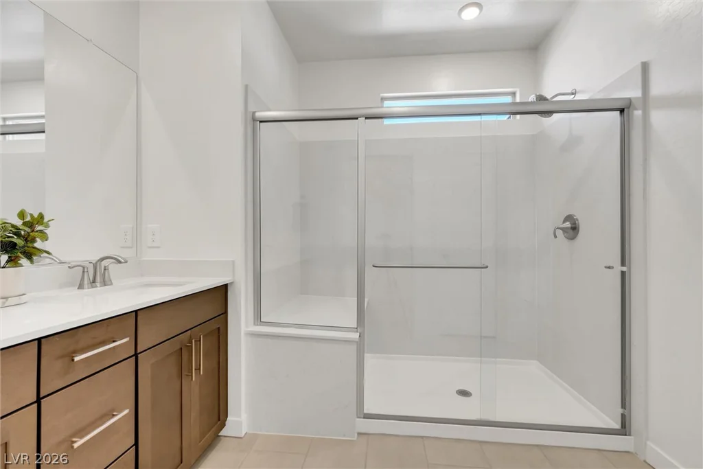 1563 Crested Eagle, Las Vegas, NV 89138
