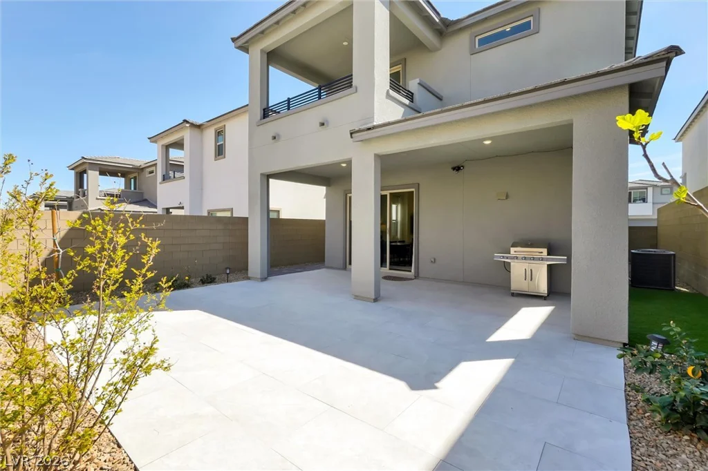 1563 Crested Eagle, Las Vegas, NV 89138