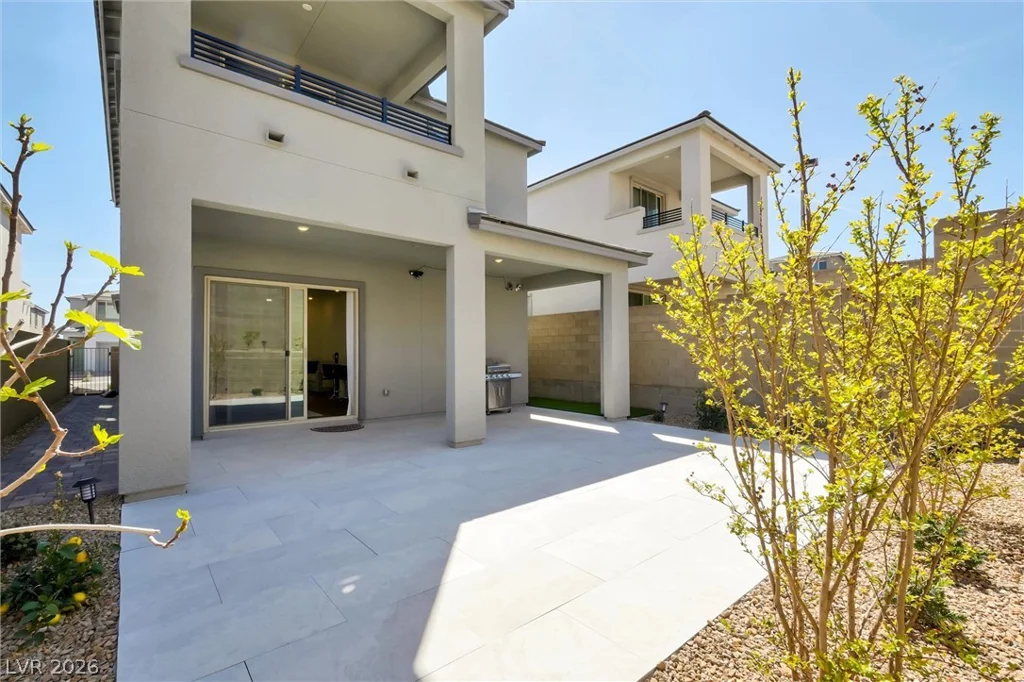 1563 Crested Eagle, Las Vegas, NV 89138