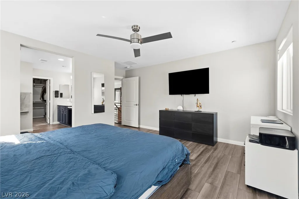 10415 Bagg, Las Vegas, NV 89166