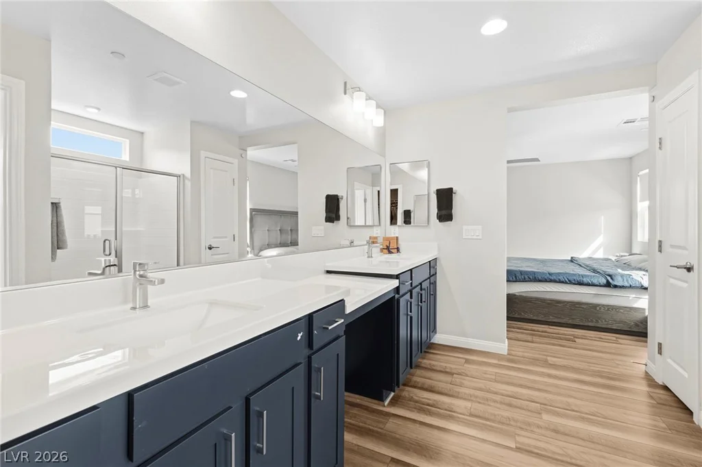 10415 Bagg, Las Vegas, NV 89166