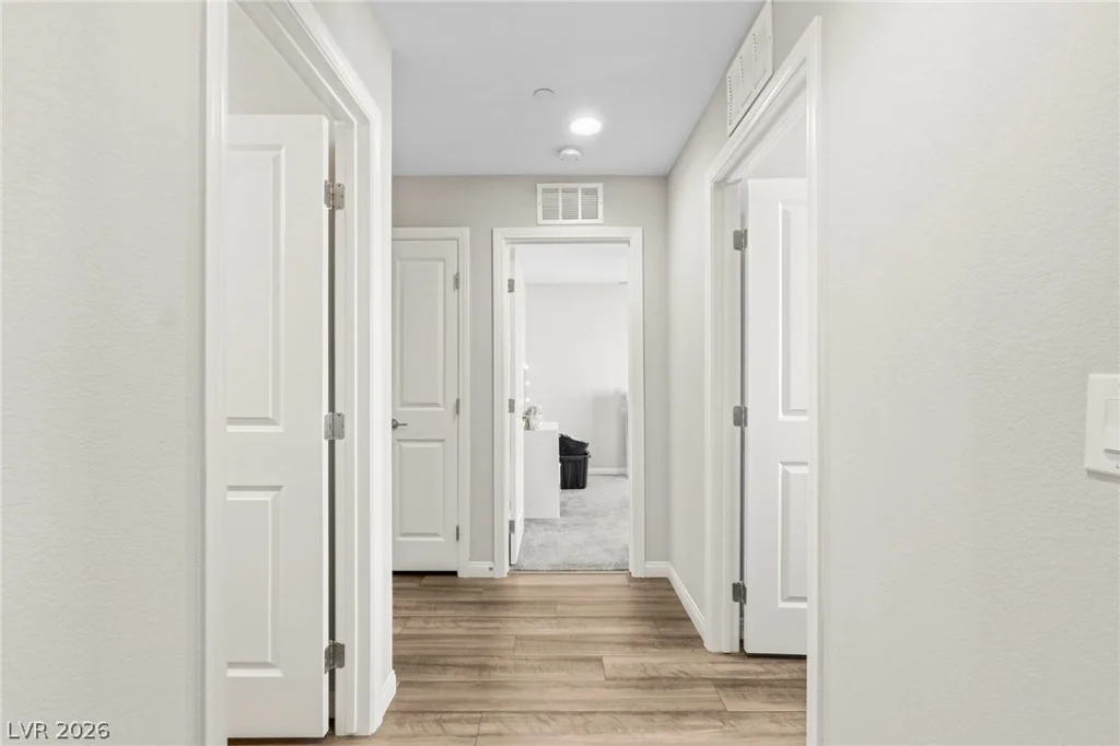 10415 Bagg, Las Vegas, NV 89166