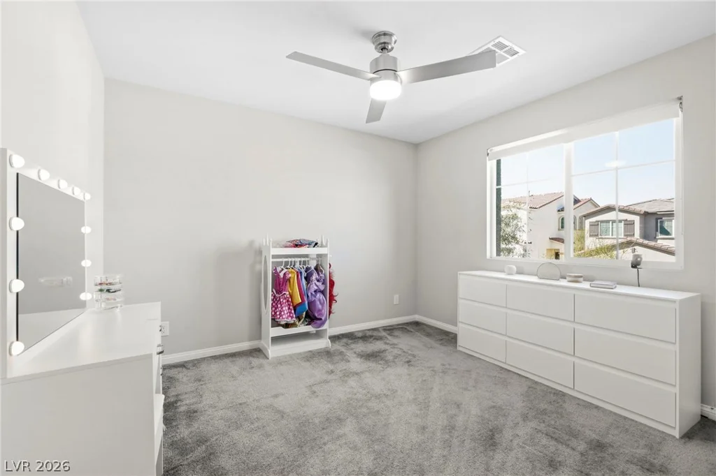 10415 Bagg, Las Vegas, NV 89166