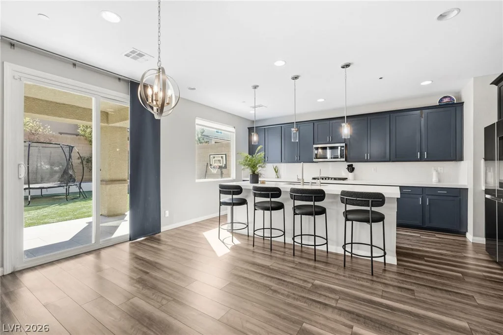 10415 Bagg, Las Vegas, NV 89166