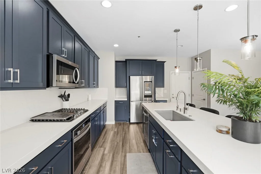 10415 Bagg, Las Vegas, NV 89166