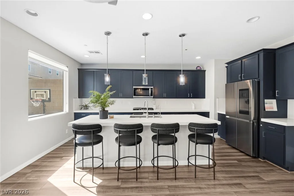 10415 Bagg, Las Vegas, NV 89166