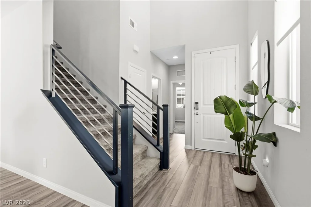 10415 Bagg, Las Vegas, NV 89166