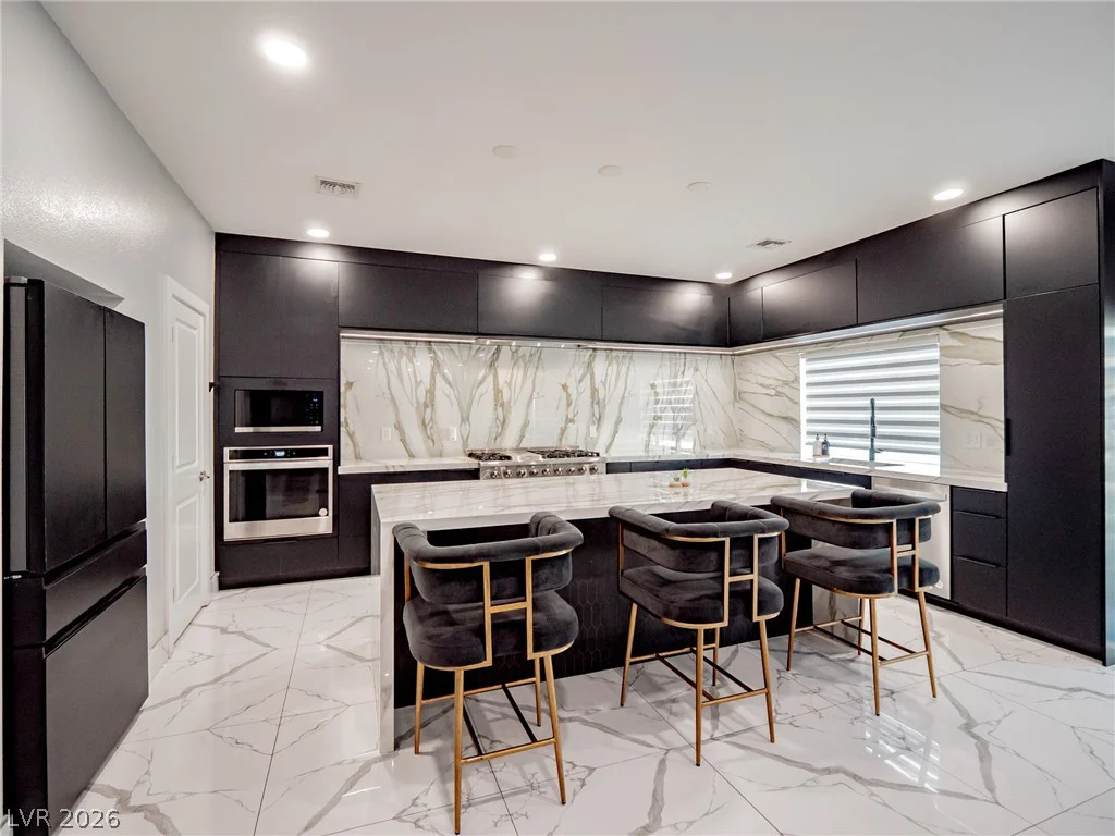 8485 Iron Heart, Las Vegas, NV 89113