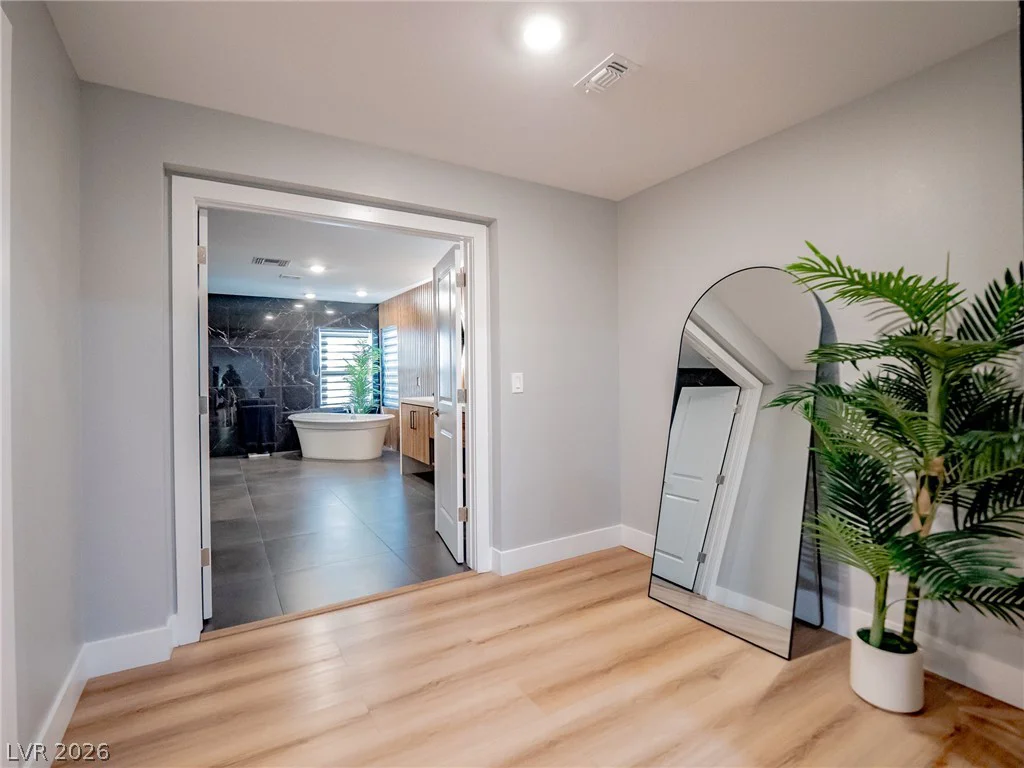 8485 Iron Heart, Las Vegas, NV 89113