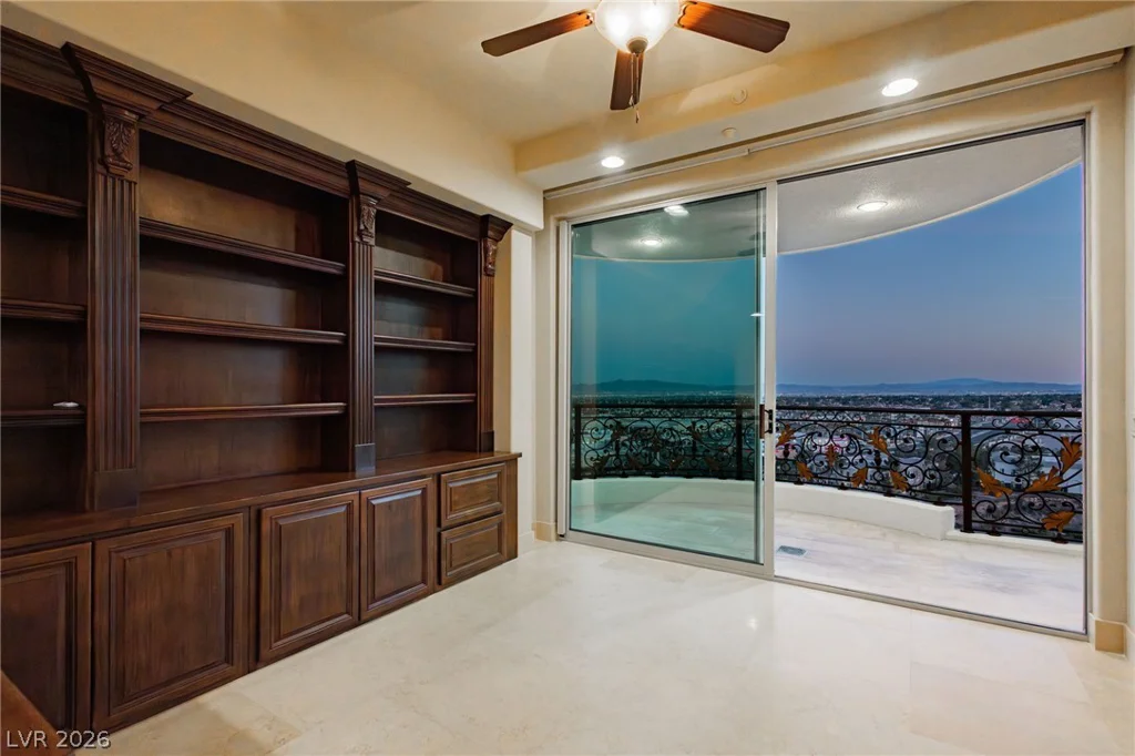 9103 Alta, Las Vegas, NV 89145