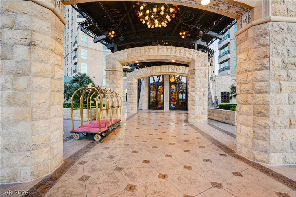 9103 Alta, Las Vegas, NV 89145