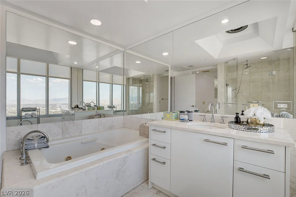 222 Karen, Las Vegas, NV 89109