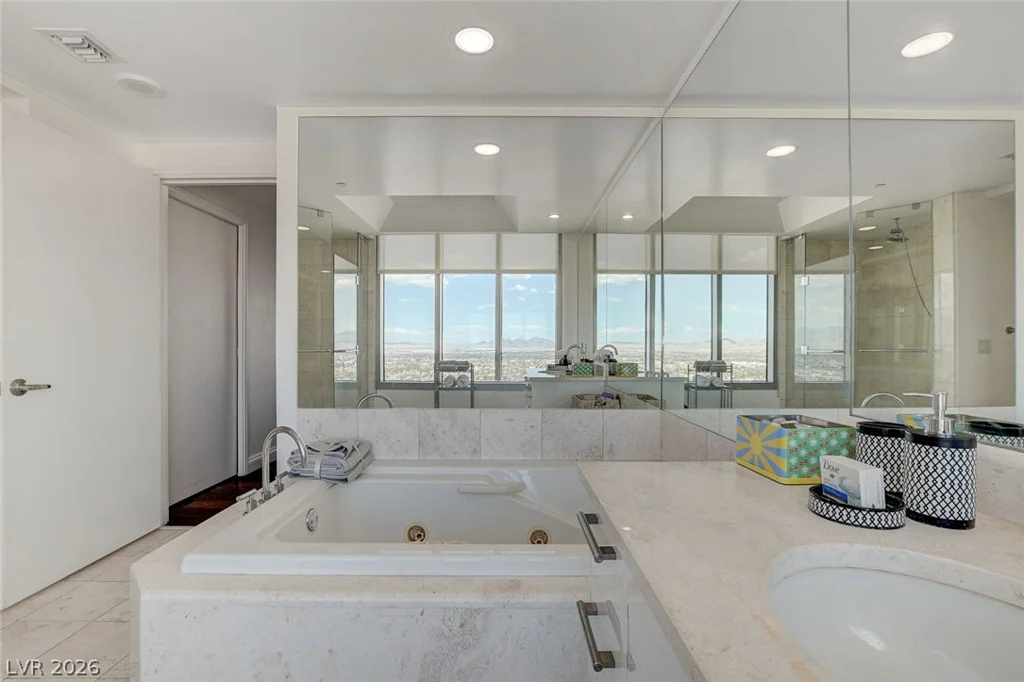 222 Karen, Las Vegas, NV 89109